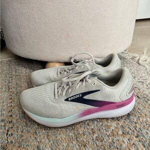 Brooks Women's Running Shoes cushion neutral